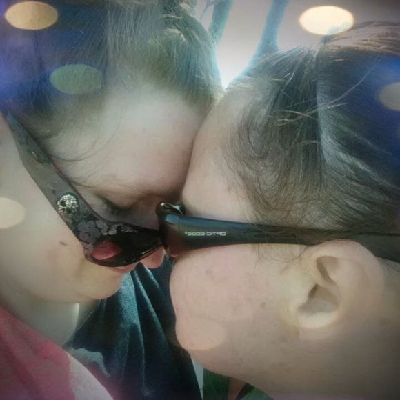 🌈Meet A & C🏳‍🌈 - Picture 2 of 3